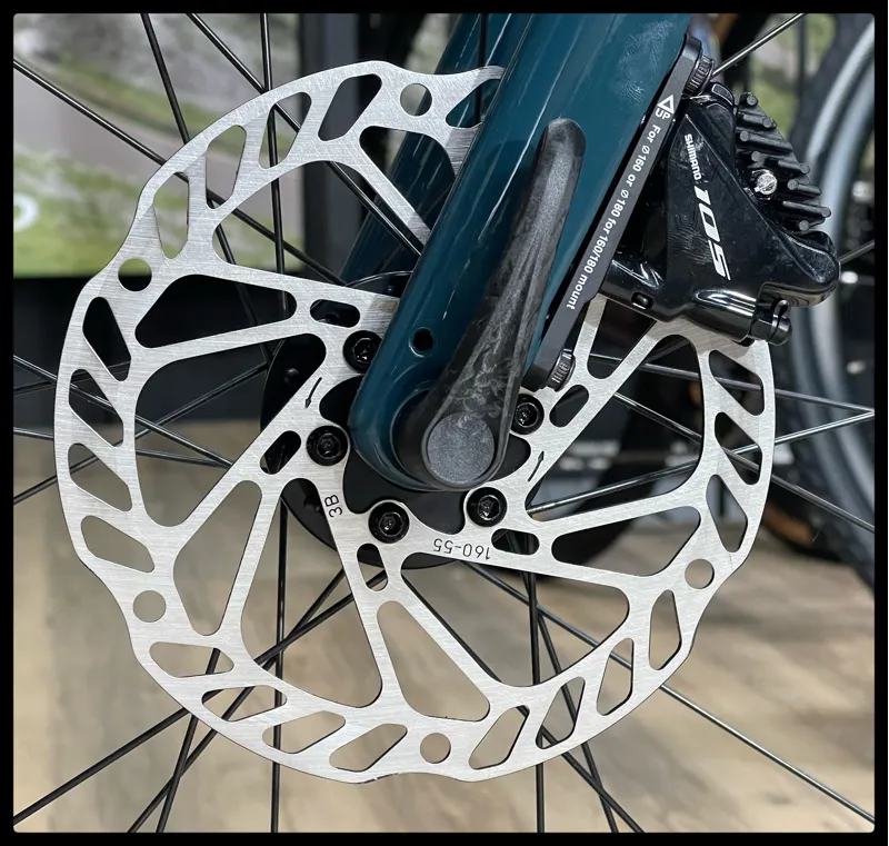 Giant Defy Advanced 2 Large Deep Lake 2022-9